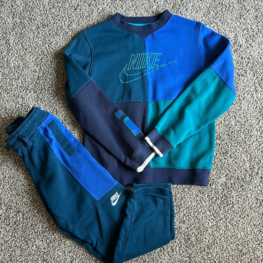 Nike Sweatshirt